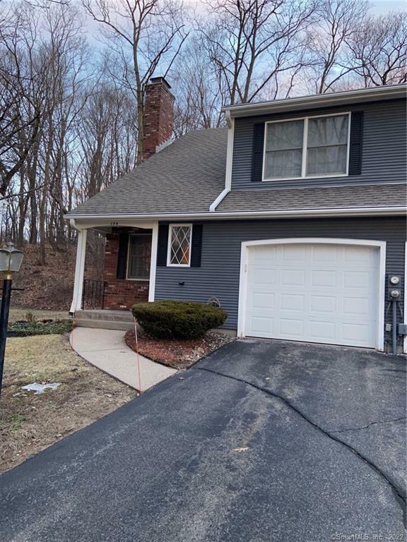 Property Photo: 194 Eastwood Circle 194 CT 06095
