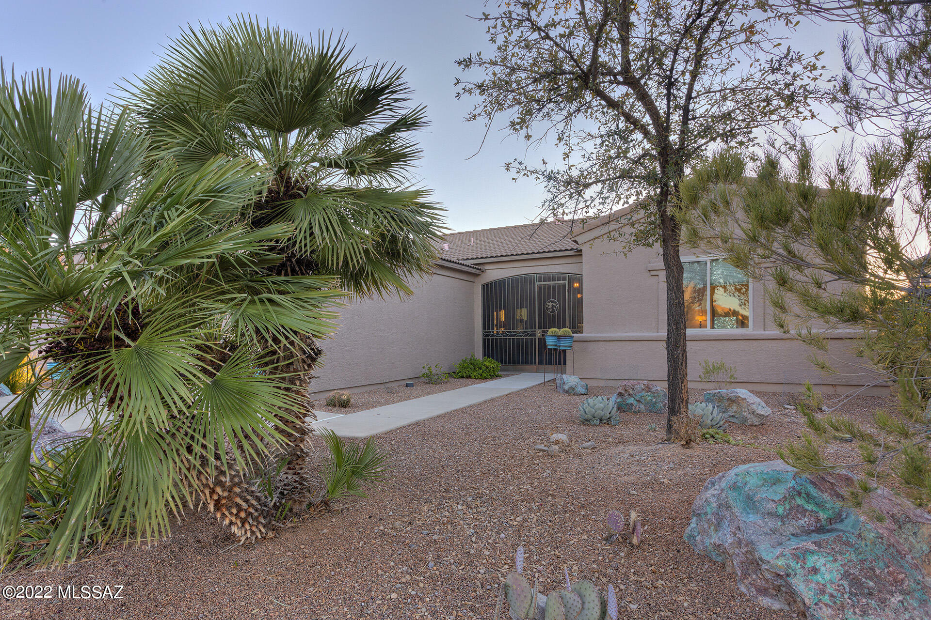 Property Photo:  2375 W Calle Cacillo  AZ 85622 