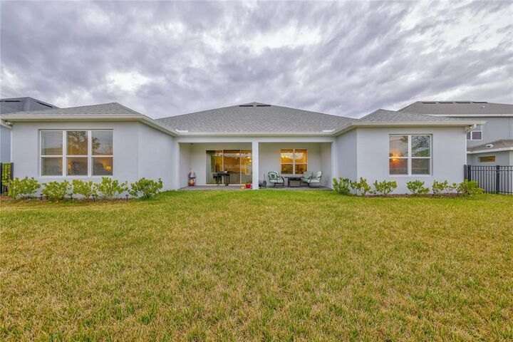 Property Photo: 2401 Ellaville Lane FL 32765