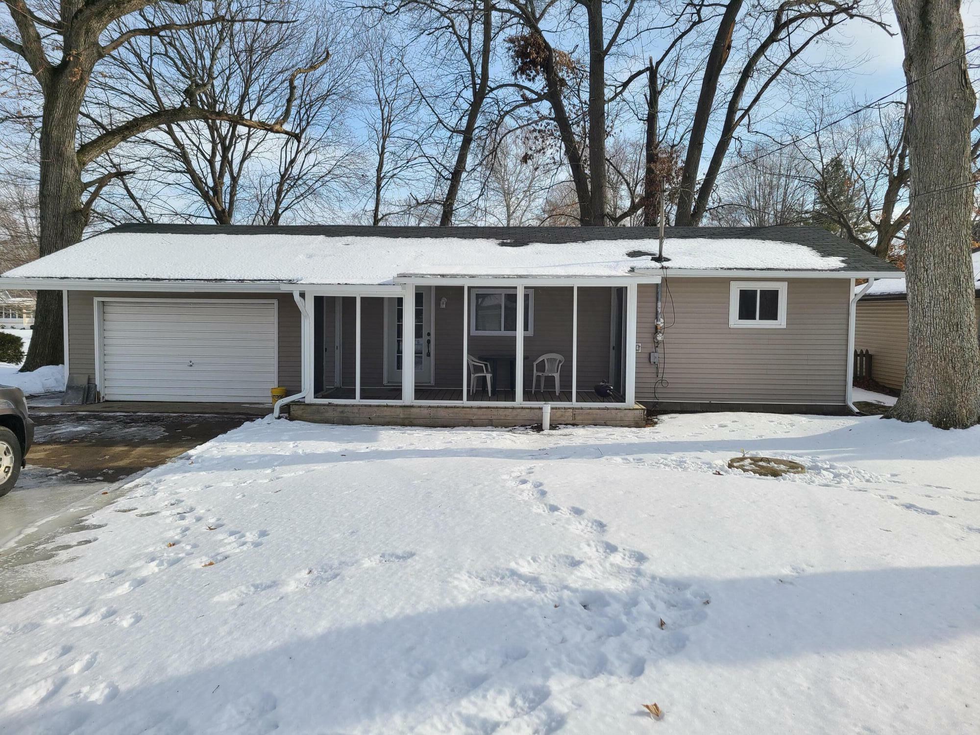 Property Photo:  1464 Northview Drive Drive  MI 49242 