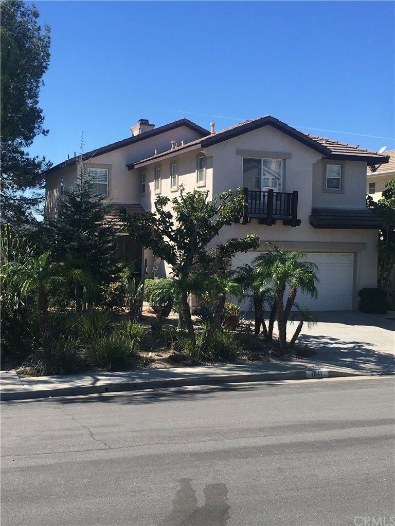 Property Photo:  1041 S Brianna Way  CA 92808 