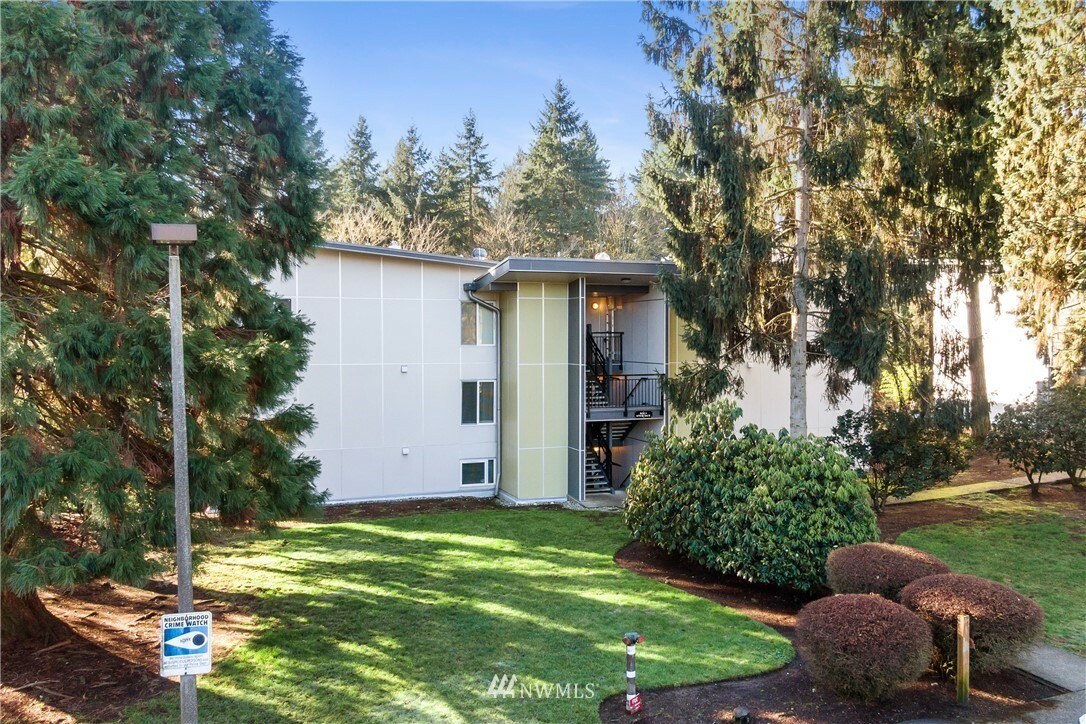 Property Photo:  14779 NE 32nd Street A-201  WA 98007 