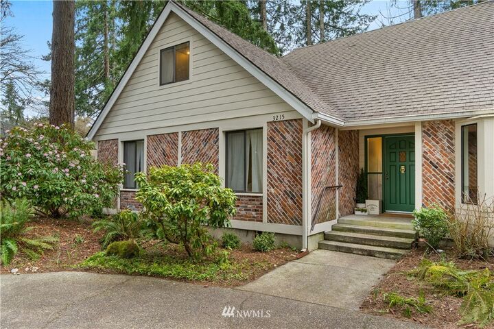 Property Photo:  3215 Amhurst Street SE  WA 98501 
