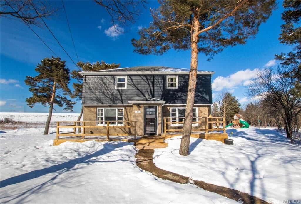 Property Photo:  1441 Saunders Settlement Road  NY 14305 