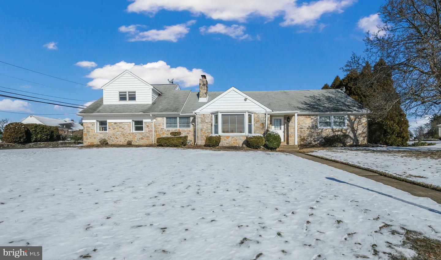 Property Photo:  2186 Kent Road  PA 19006 