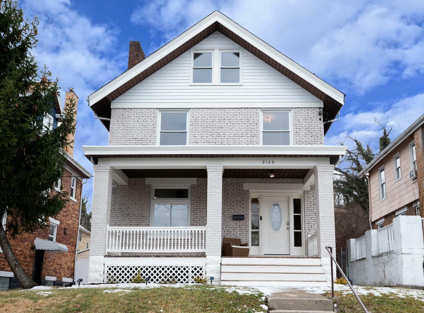 Property Photo:  2105 Burnet Ave  OH 45219 