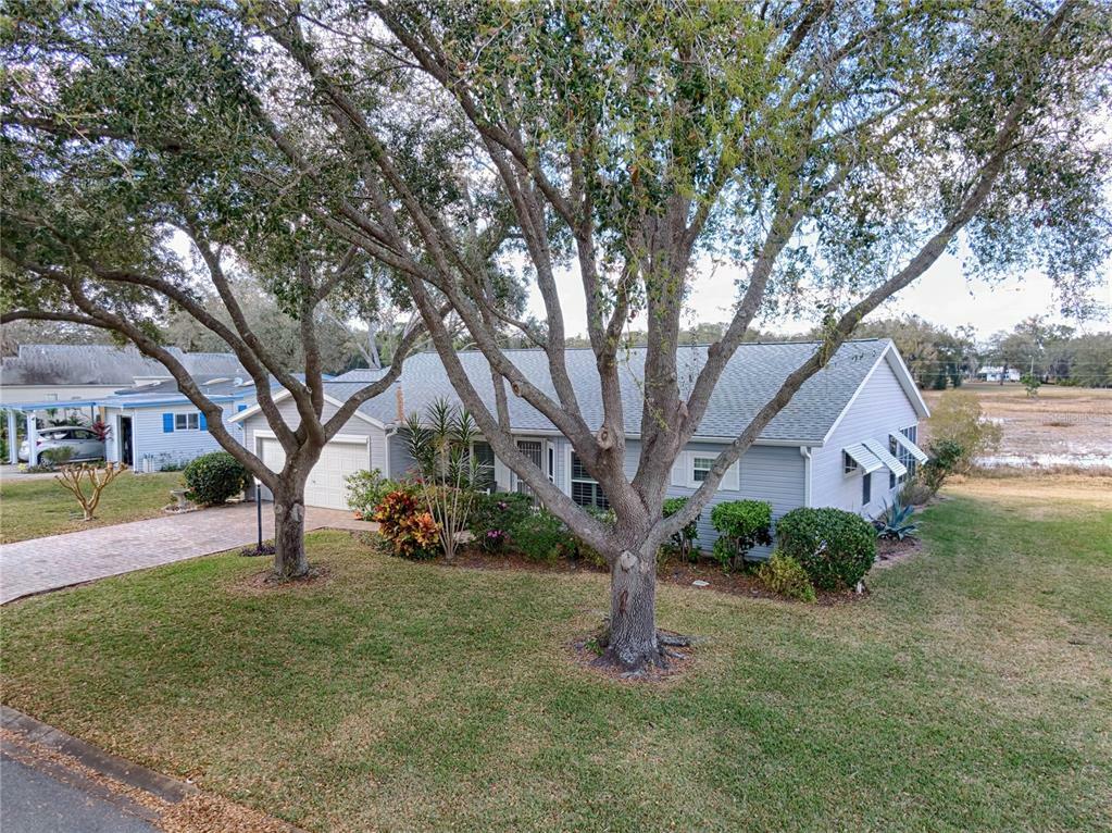 Property Photo:  5077 El Destino Drive  FL 34748 