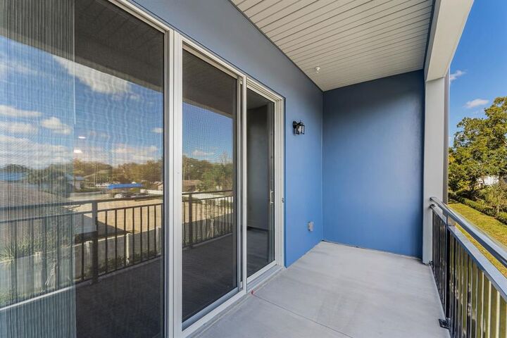 Property Photo:  5205 Eggleston Avenue 204  FL 32810 