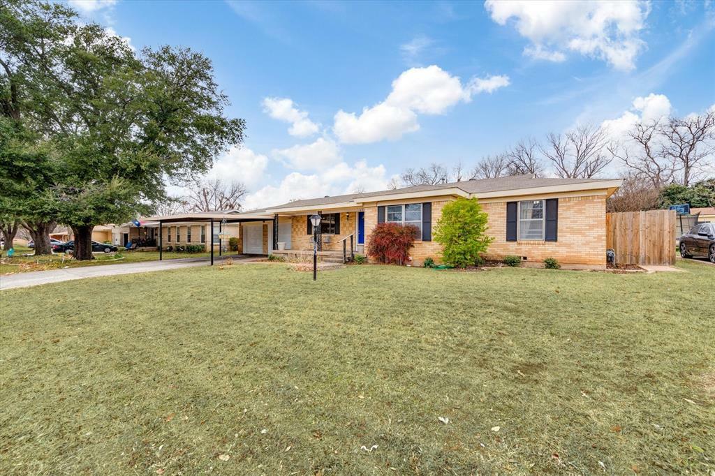 Property Photo: 6719 Mike Drive TX 76180
