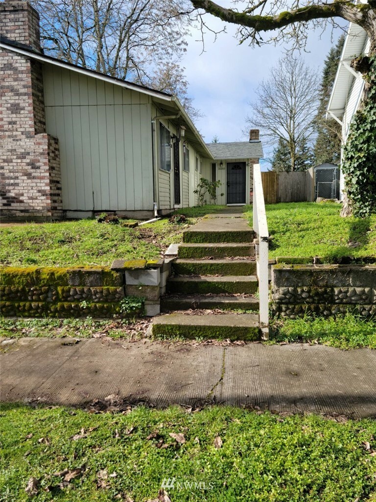 Property Photo: 3328 L Street WA 98663