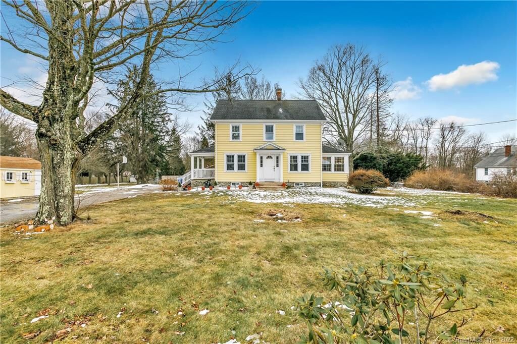 Property Photo: 10 Shelton Road CT 06468