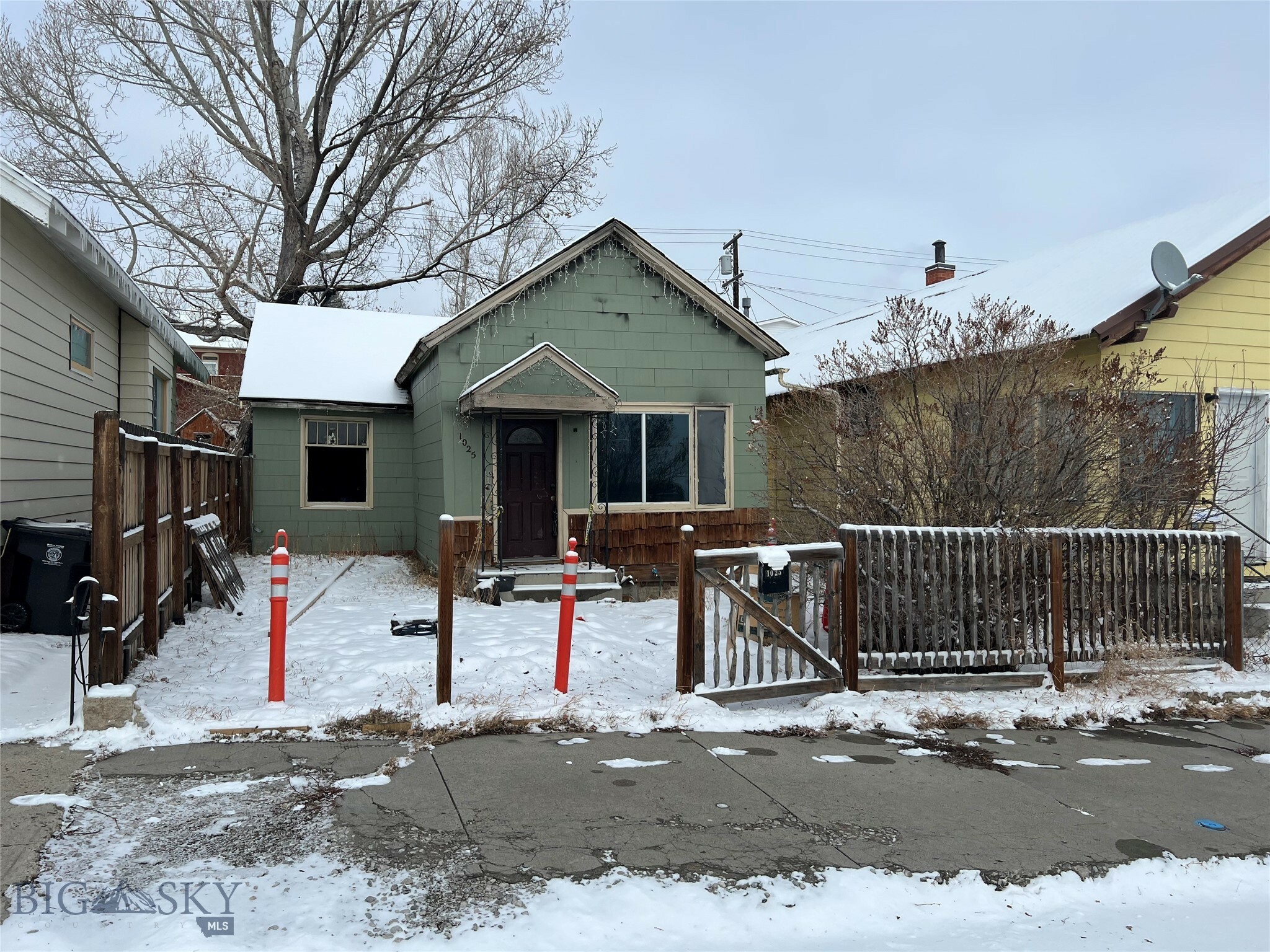 Property Photo:  1025 W Woolman  MT 59701 