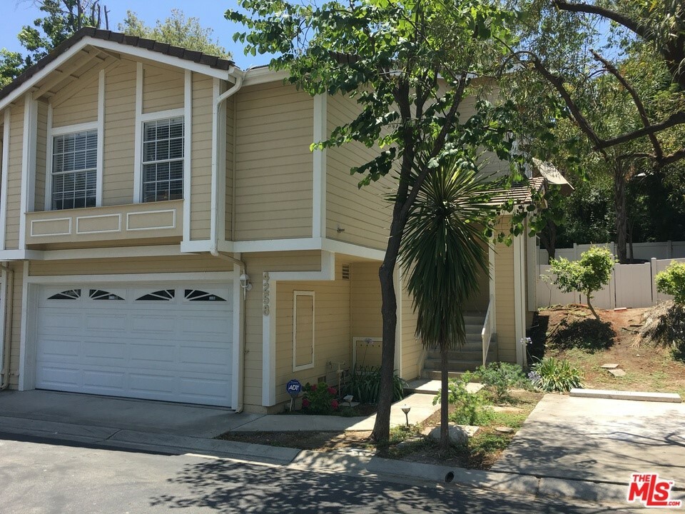 Property Photo:  4258 Flintlock Lane  CA 91361 