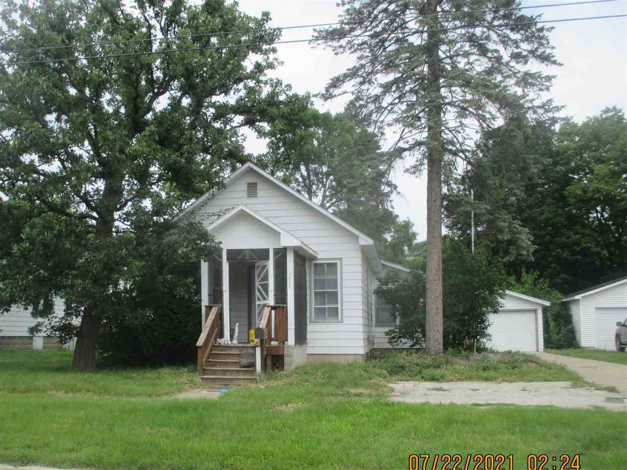 Property Photo:  208 W Hines  MI 48640 