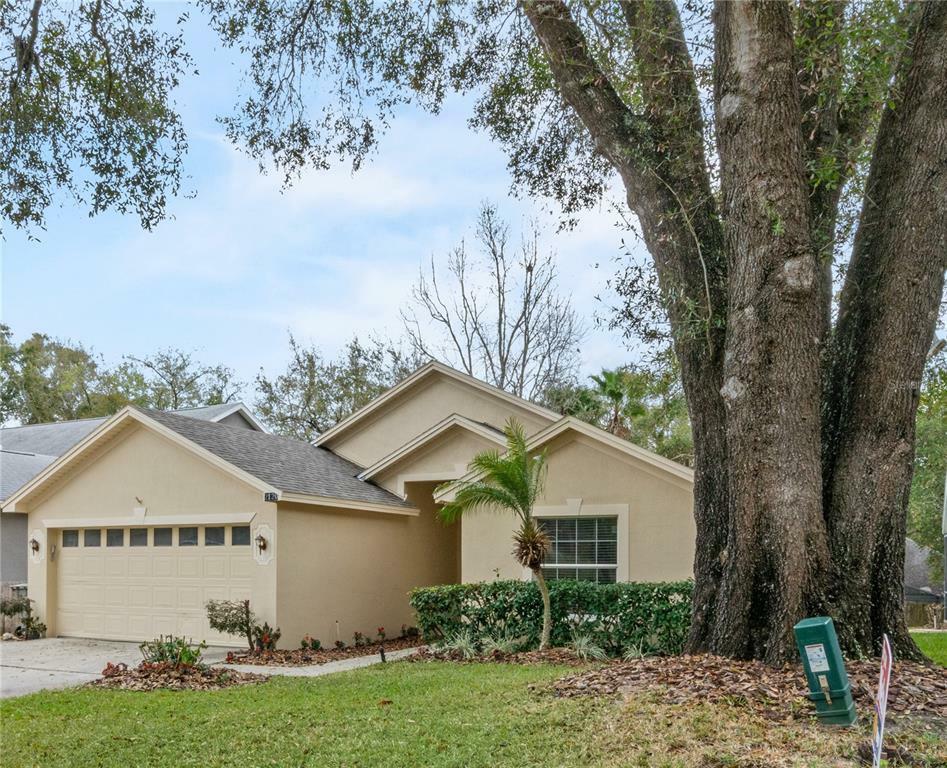 Property Photo:  2120 Old South Lane  FL 32712 