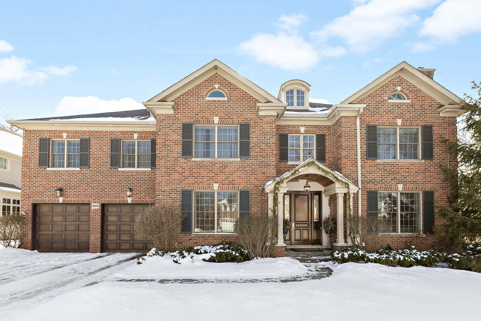 Property Photo:  905 Golfview Road  IL 60025 