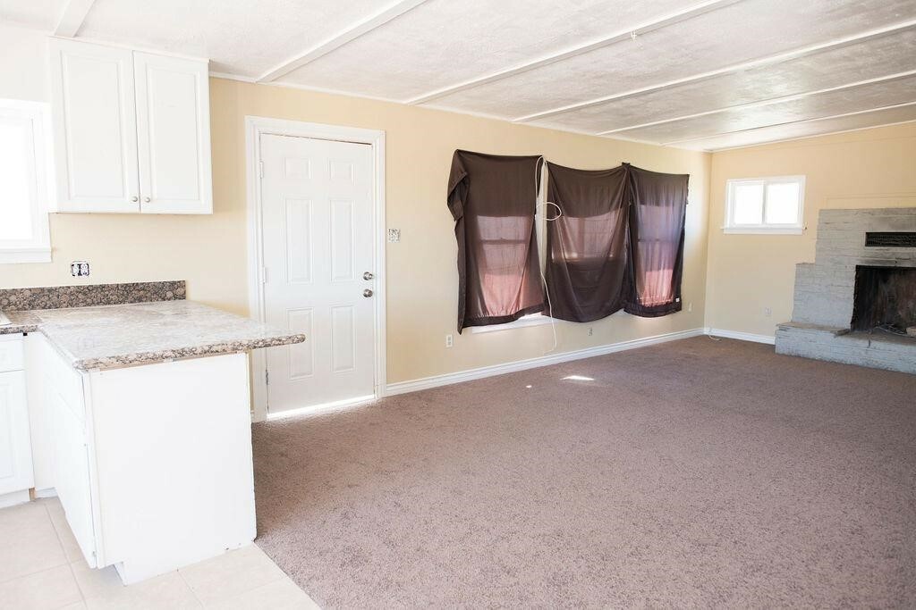 Property Photo:  11568 Chamberlaine Way  CA 92301 