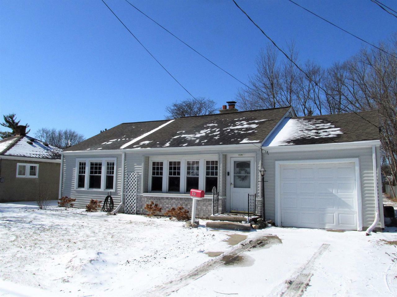 Property Photo:  836 Depere Street  WI 54952 