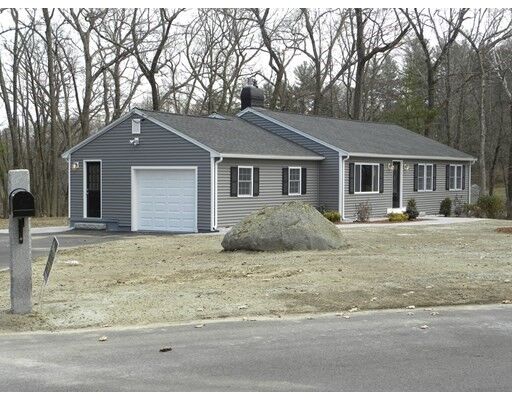 Property Photo:  10 Draycoach Drive  MA 01824 