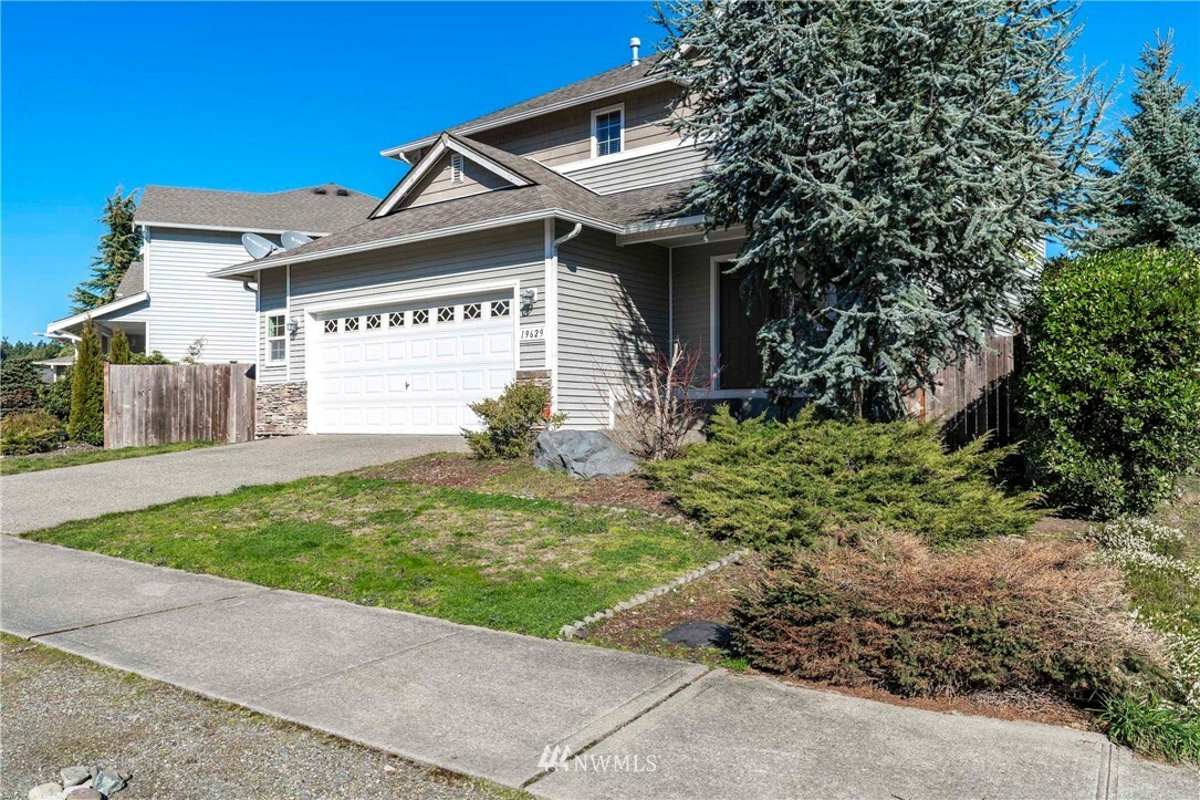 Property Photo:  19629 76th Avenue Ct E  WA 98387 