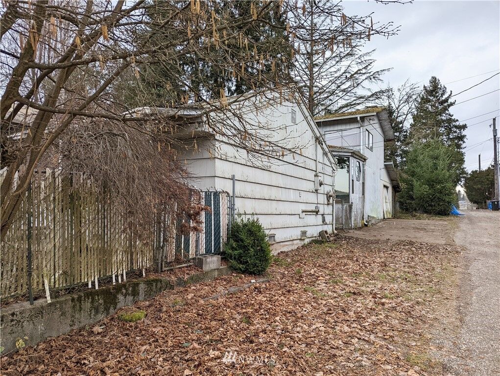 Property Photo:  4206 N Winnifred Street  WA 98407 