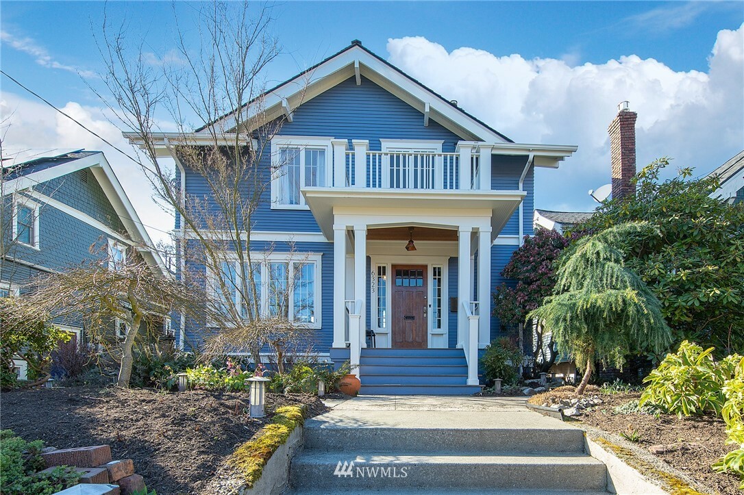 Property Photo:  6323 Greenwood Avenue N  WA 98103 