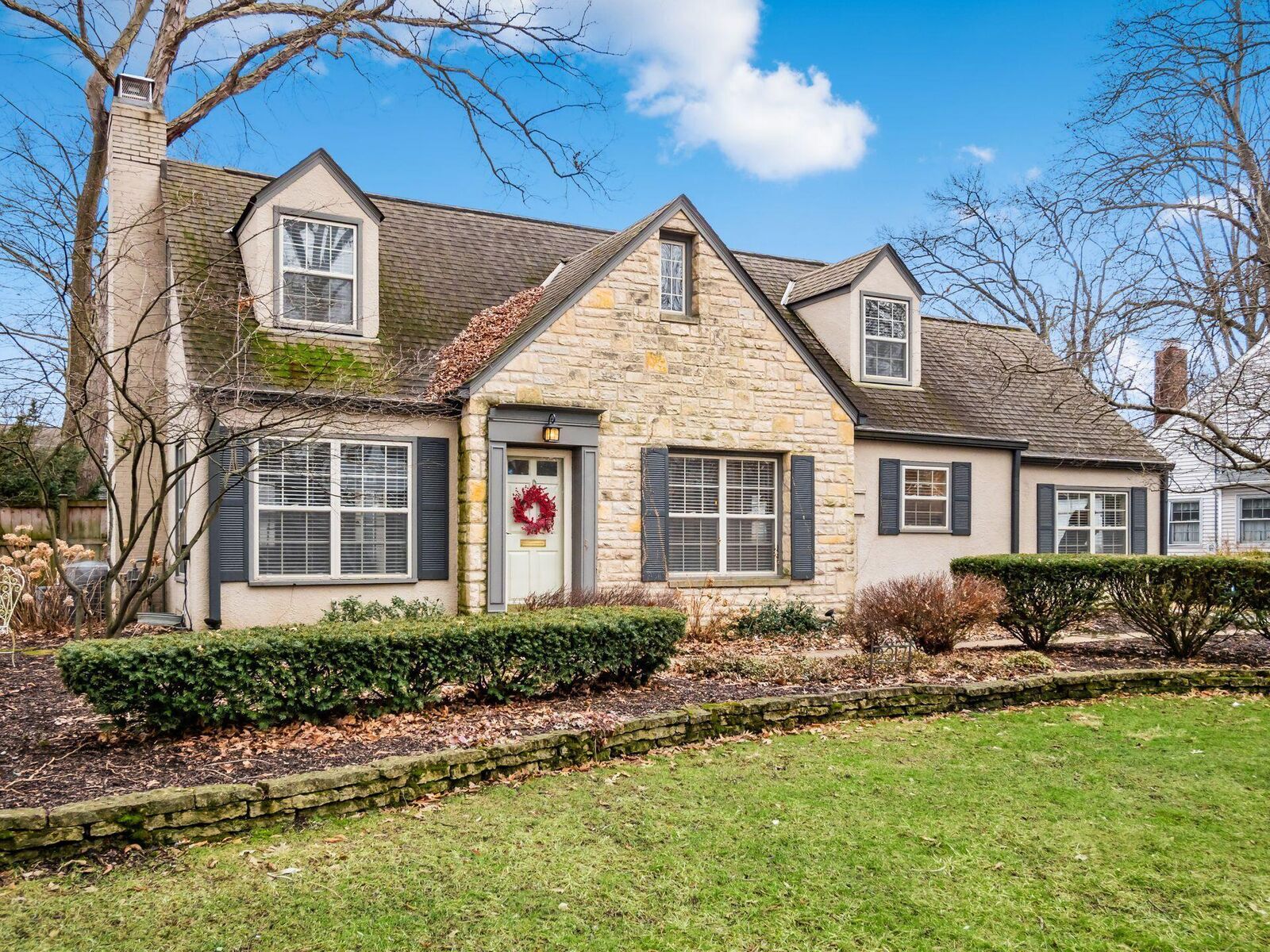 Property Photo:  2317 Dorset Road  OH 43221 