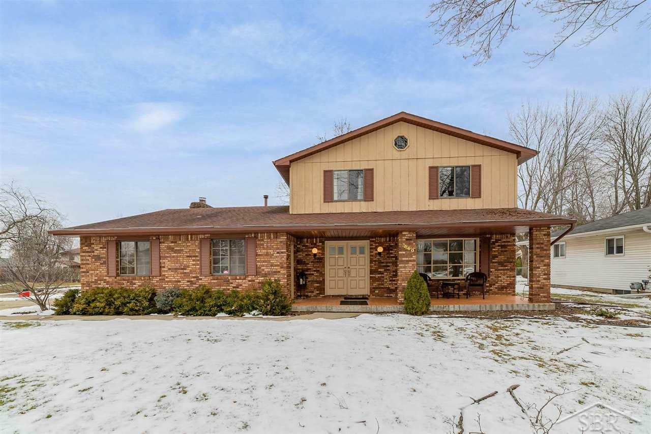 Property Photo:  560 Cranbrook Dr  MI 48638 