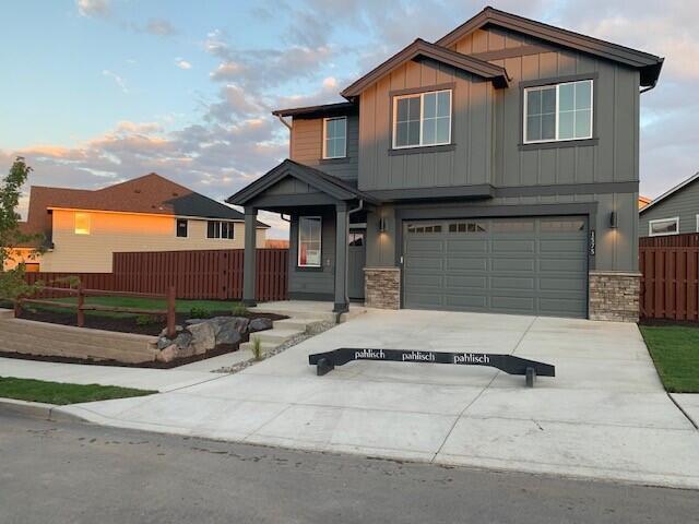 Property Photo: 1575 NE Rosemont Street OR 97754