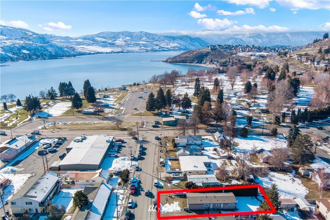 Property Photo: 312 W Gibson Avenue WA 98816