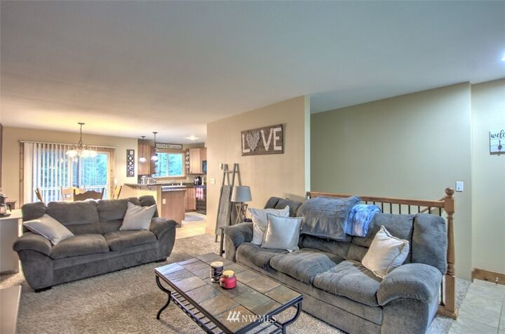 Property Photo: 18420 Rampart Court SE WA 98597