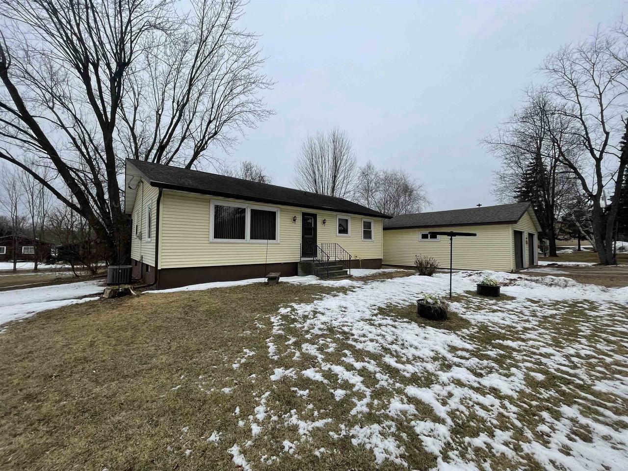 Property Photo:  W2233 Prospect St  WI 54967 