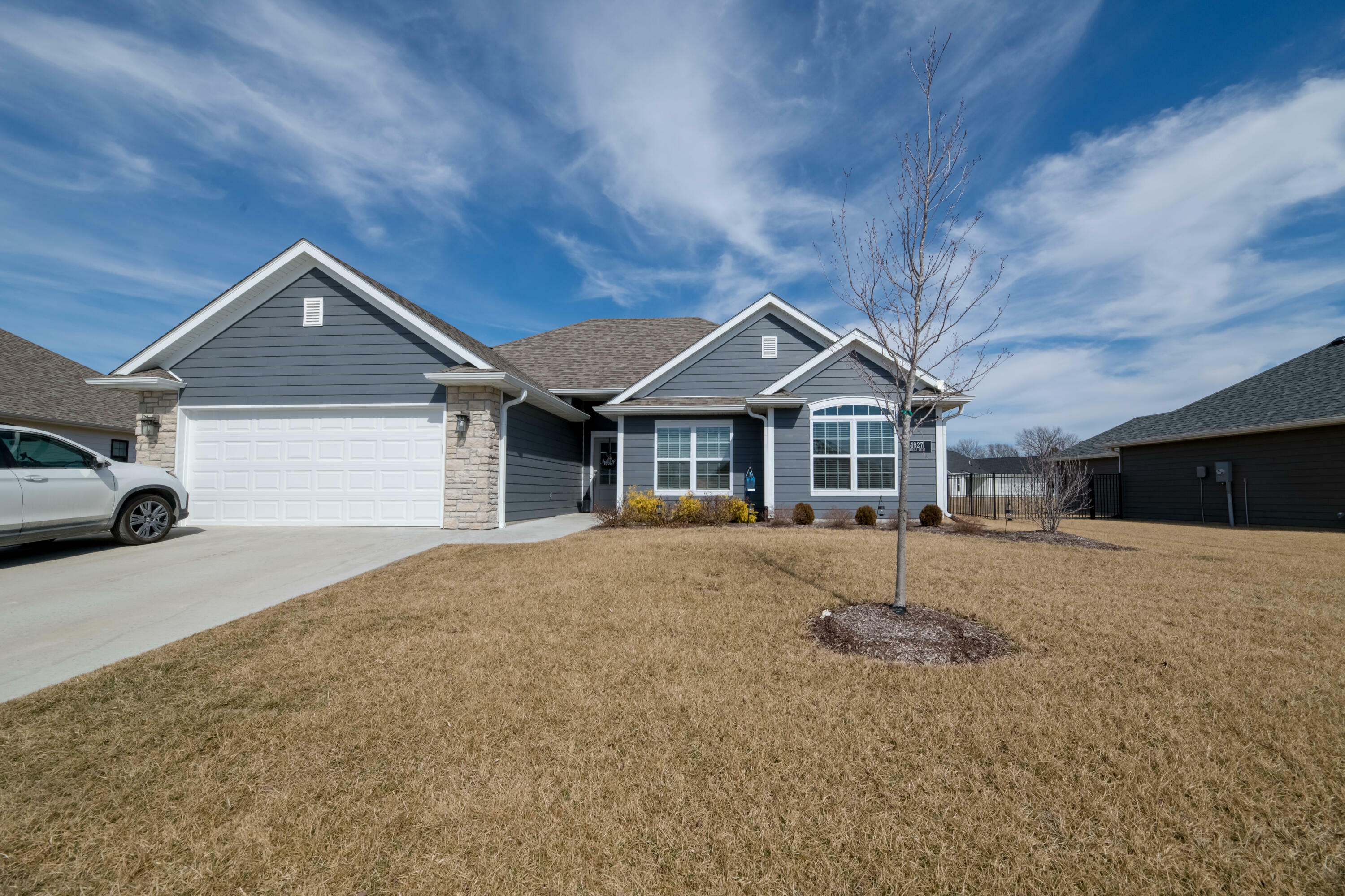 Property Photo:  4927 Kenora Dr  MO 65201 