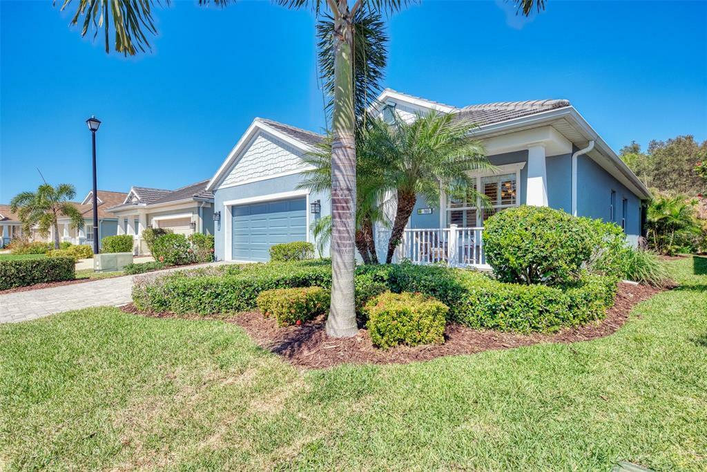 Property Photo: 160 Avens Drive FL 34275