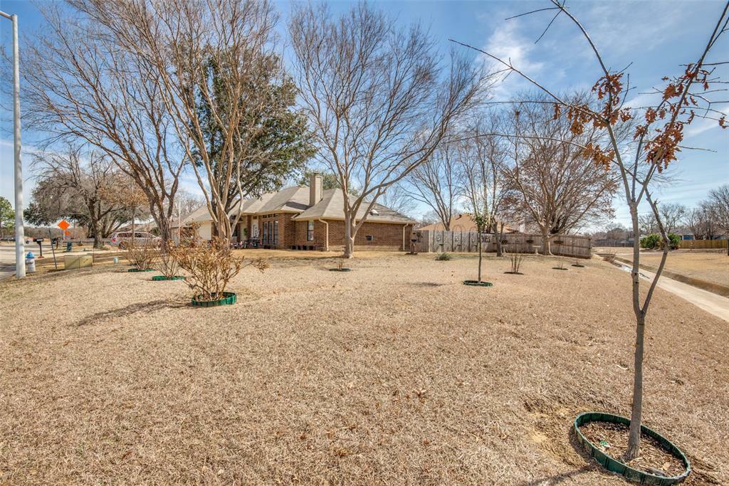 Property Photo:  2816 Christopher Drive  TX 76209 