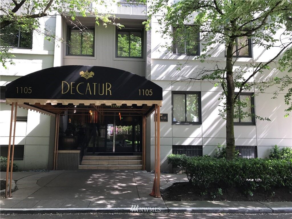 Property Photo: 1105 Spring Street 1112 WA 98104