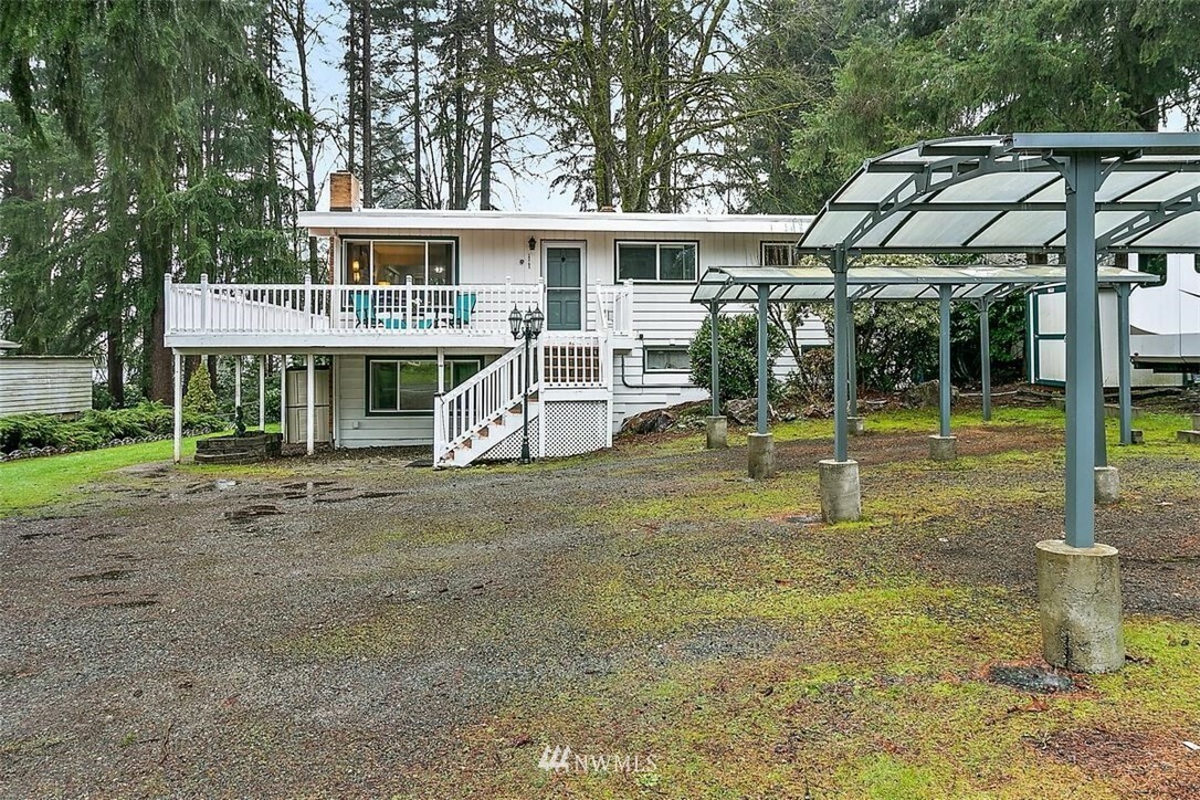 Property Photo:  15705 204th Avenue SE  WA 98059 