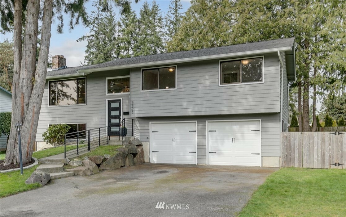 Property Photo:  8805 221st Place SW  WA 98026 