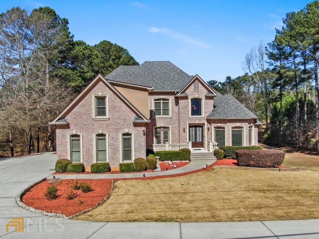 Property Photo:  893 Grayson Parkway  GA 30017 