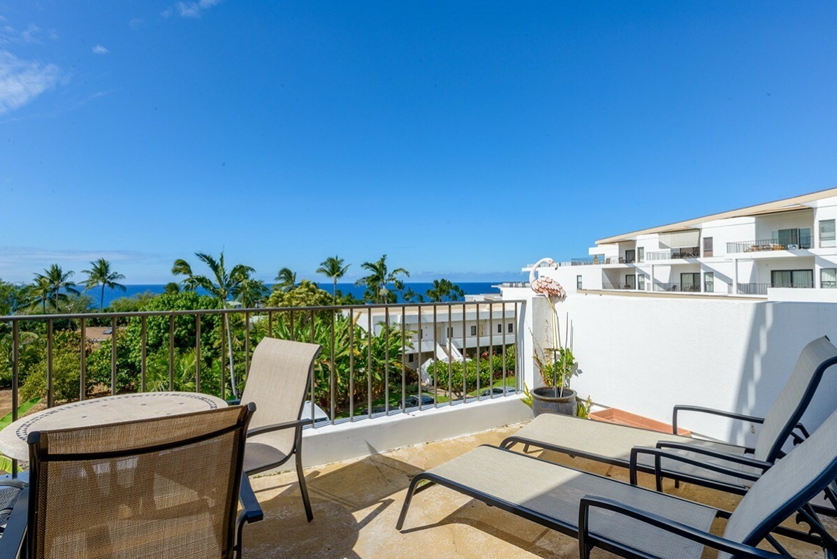 Property Photo:  75-6040 Alii Dr 601  HI 96740 