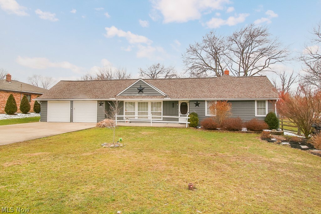 Property Photo: 2832 Orchard Drive OH 44092