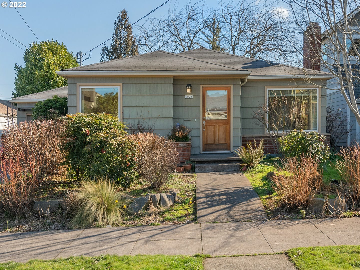 Property Photo: 6026 N Burrage Ave OR 97217