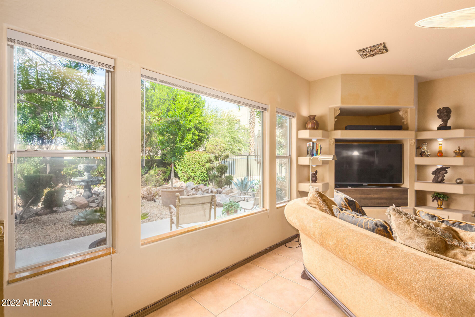 Property Photo:  16734 E La Montana Drive 103  AZ 85268 