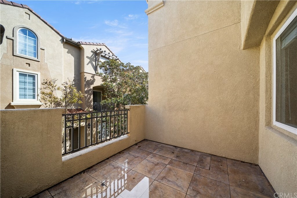 Property Photo: 1567 Caminito Zaragoza CA 91913