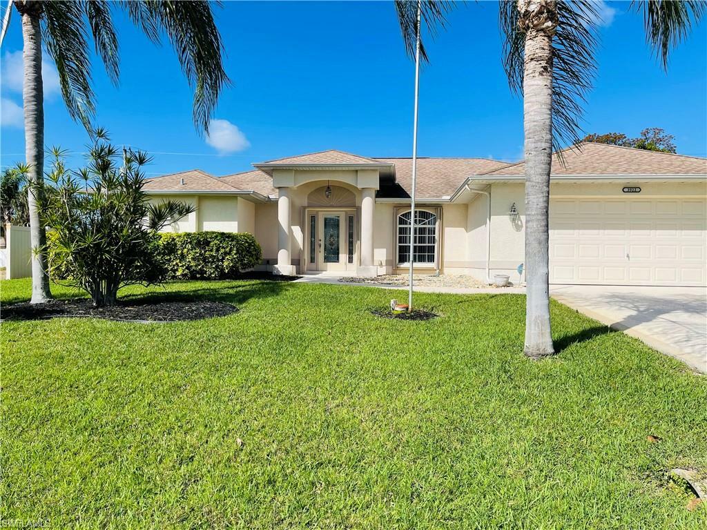 Property Photo:  3922 SE 4th Avenue  FL 33904 