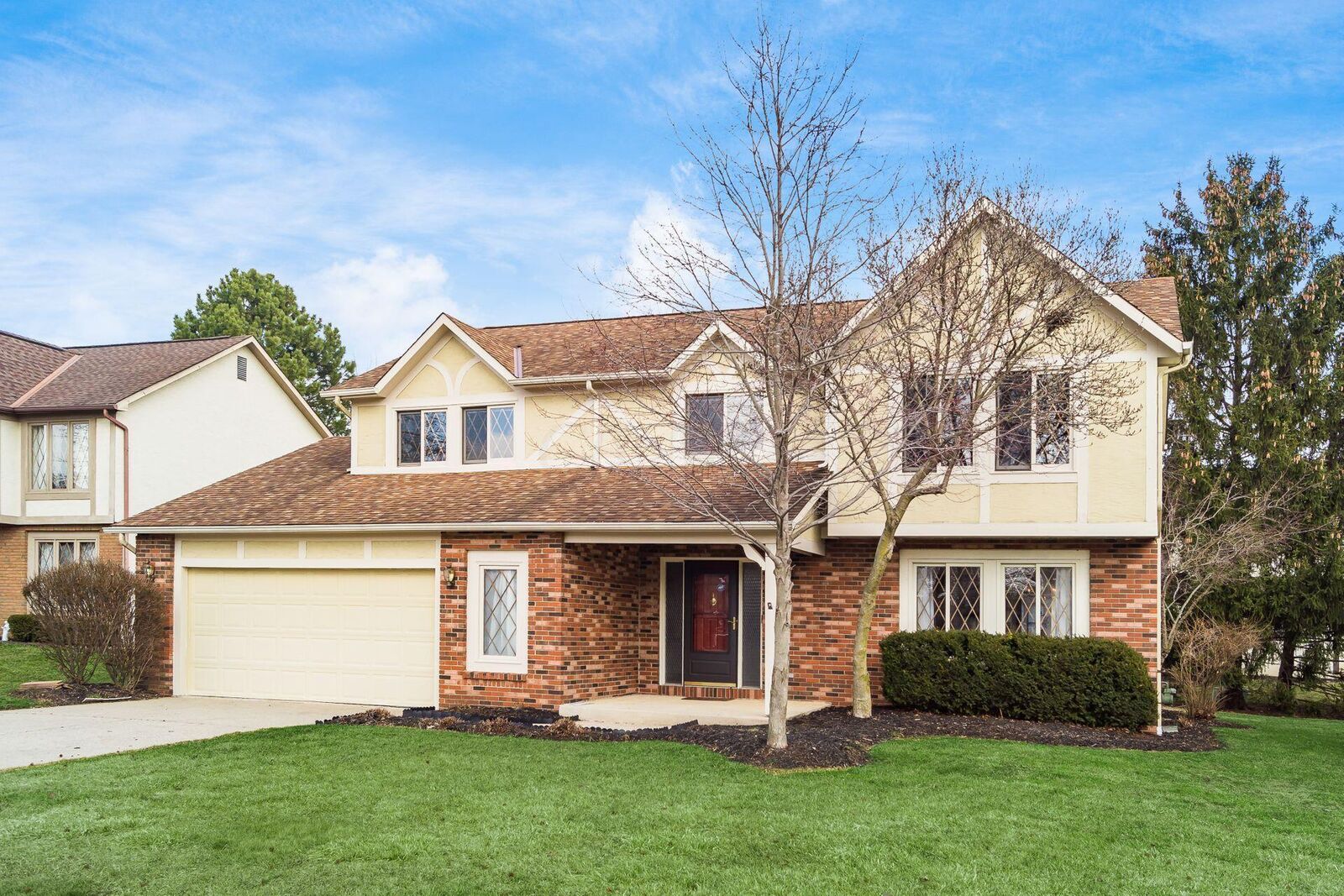 Property Photo: 344 Avon Court OH 43017