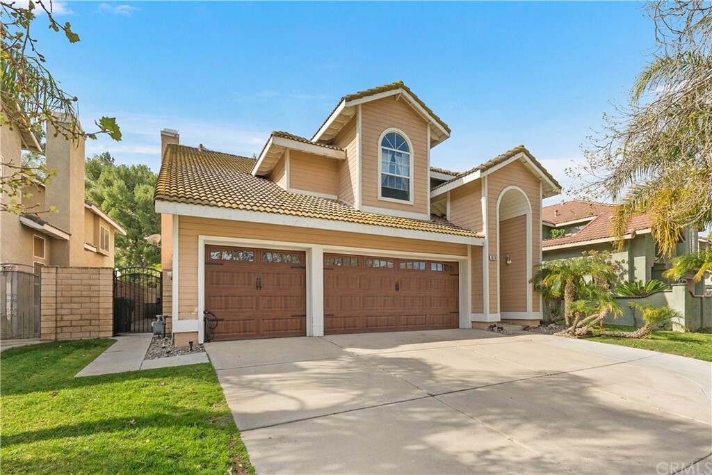 Property Photo: 3010 Juniper Dr CA 92882