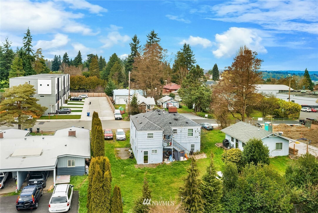 Property Photo:  1845 S 116th Street  WA 98168 