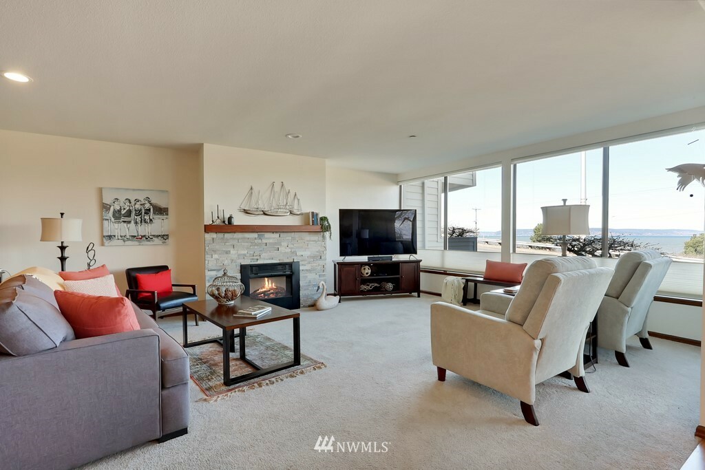 Property Photo: 2002 N 30th Street 102 WA 98403