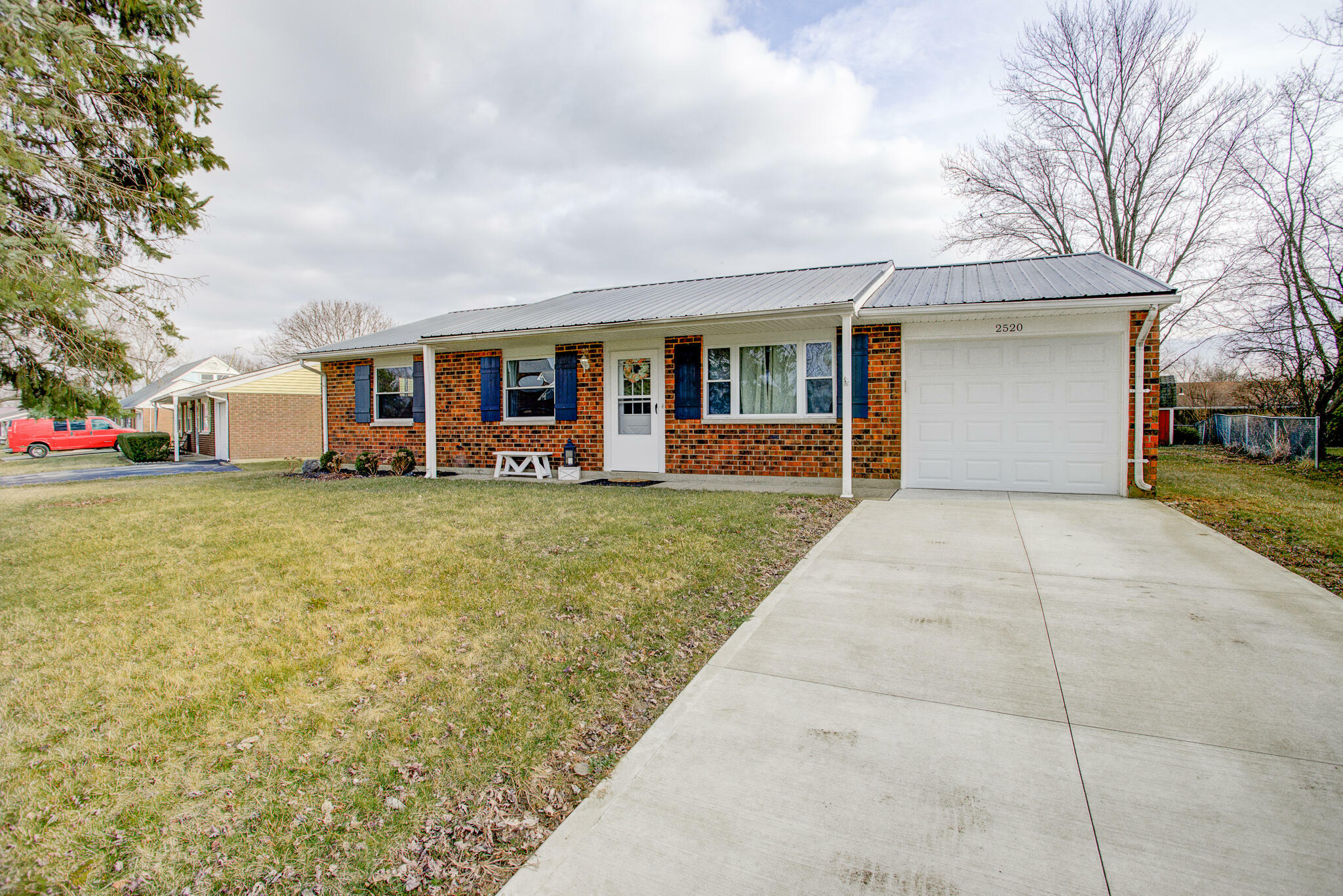 2520 Glenmore Court  Troy OH 45373 photo